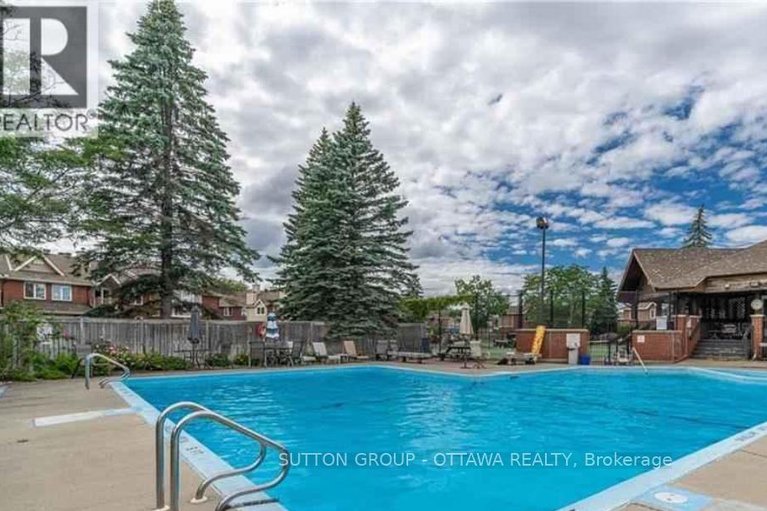 29660871/201-1835-marsala-crescent/fallingbrookpineridge/ottawa/ontario/K4A2E5_31