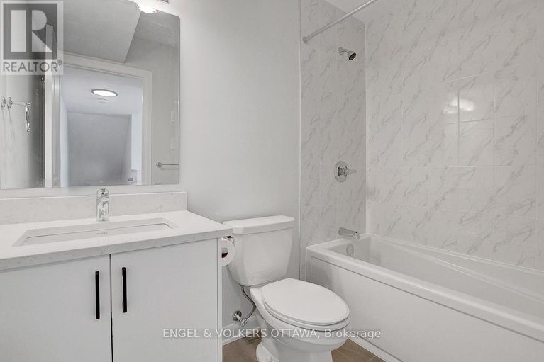 29432303/12-801-glenroy-gilbert-drive/strandherd/ottawa/ontario/K2J5R6_22