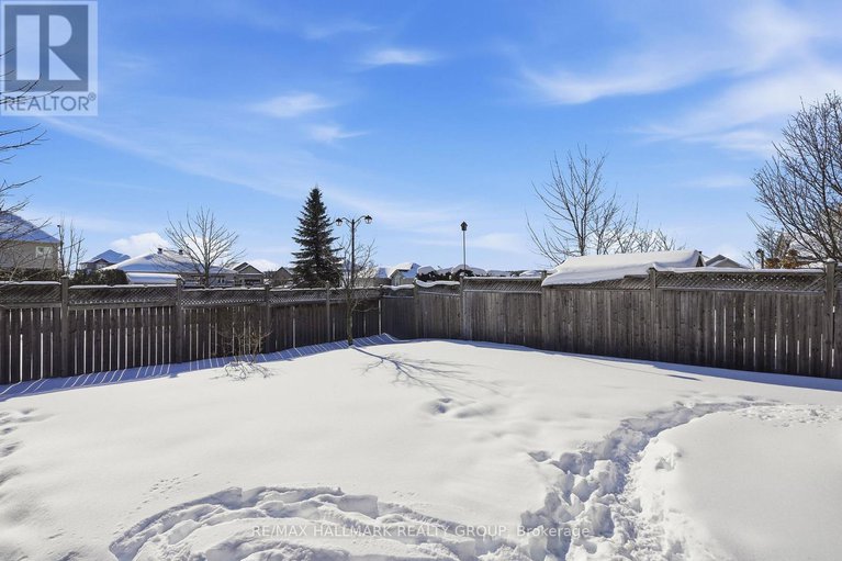 29319588/109-thivierge-court/town-of-rockland/clarence-rockland/ontario/K4K0E7_35