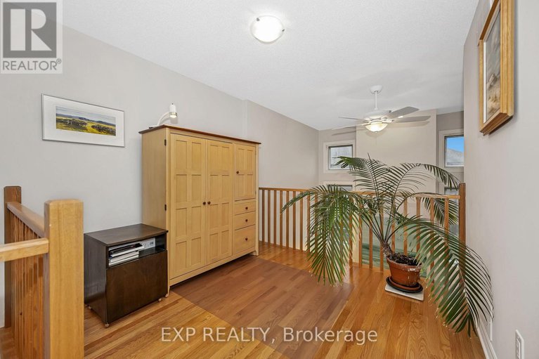 29020812/121-mattingly-way/riverside-southgloucester-glen/ottawa/ontario/K4M0C5_23