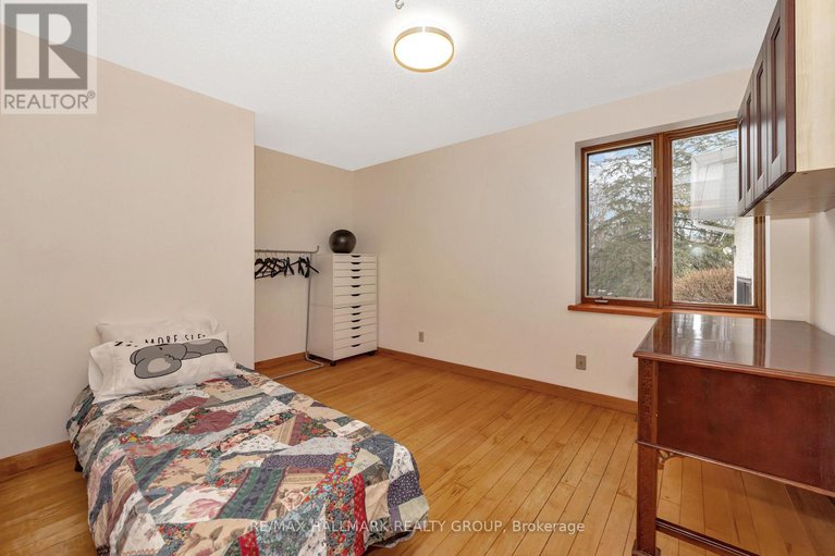 28166782/42-twilight-aka-davidson-crescent/rothwell-heights/ottawa/ontario/K1J6M3_20