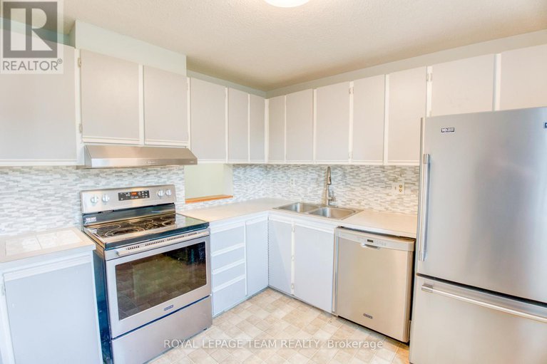 28595123/1094-grenoble-crescent/orleans-wood/ottawa/ontario/K1C2C6_4