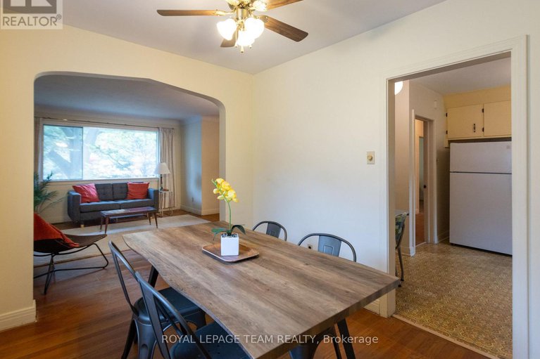 28997575/1231-ridgemont-avenue/ridgemont/ottawa/ontario/K1V6E6_7