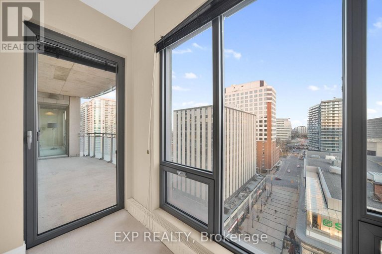 29597274/1103-90-george-street/lower-townbyward-market/ottawa/ontario/K1N0A8_21