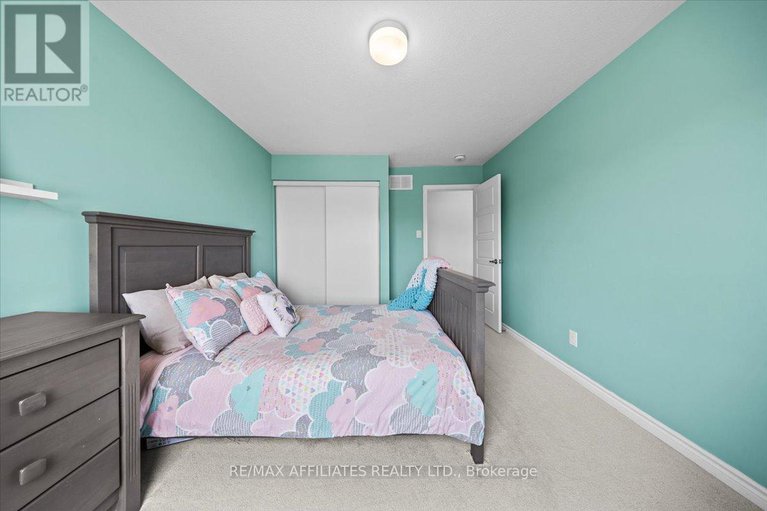 28612444/753-brittanic-road/emerald-meadowstrailwest/ottawa/ontario/K2V0R3_24