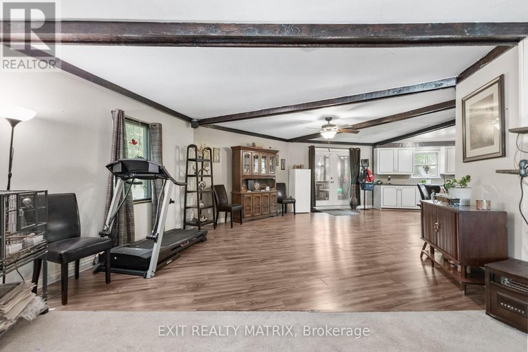 28384633/7962-parkway-road/osgoode-twp-north-of-reg-rd-6/ottawa/ontario/K0A2P0_14