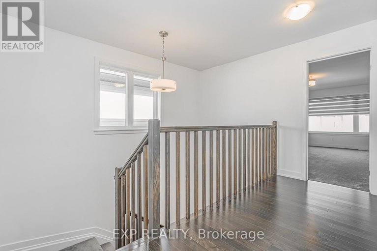 29144440/92-big-dipper-street/riverside-southgloucester-glen/ottawa/ontario/K4M0L9_14