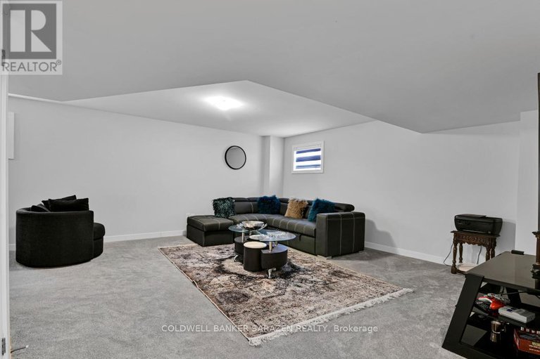 29389721/2052-elevation-road/half-moon-bay/ottawa/ontario/K2J6X1_32