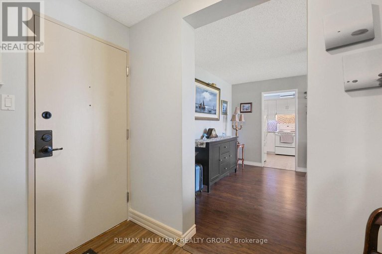 28316774/307-1485-baseline-road/copeland-park/ottawa/ontario/K2C3L8_8