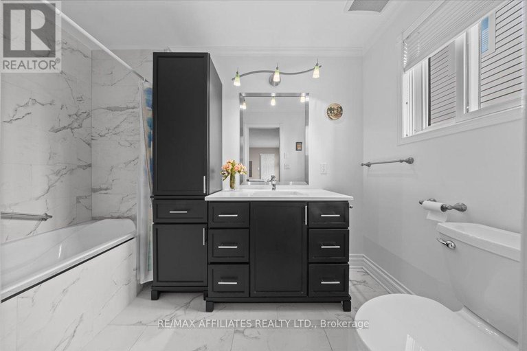 28623558/1694-toulouse-crescent/orleanssunridge/ottawa/ontario/K1C6K3_22