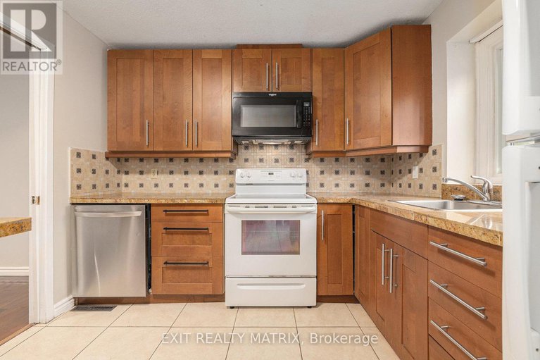 28992855/23-pickford-drive/katimavik/ottawa/ontario/K2L2C1_12