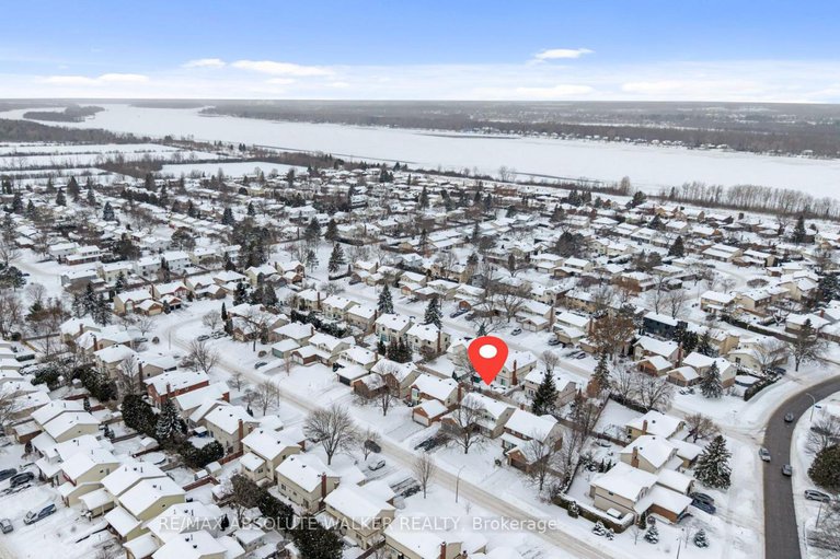 29426373/944-raftsman-lane/convent-glen/ottawa/ontario/K1C2V8_43