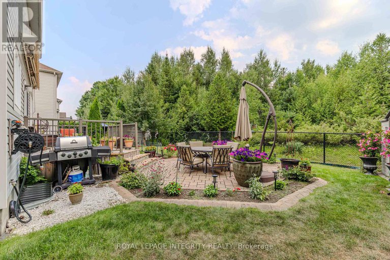 28715997/313-eckerson-avenue/stittsville-south/ottawa/ontario/K2S0K8_44