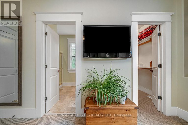 28778055/111-ironstone-court/remainder-of-stittsville-area/ottawa/ontario/K2S0L4_37