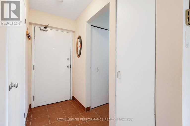 29281188/412-280-brittany-drive/viscount-alexander-park/ottawa/ontario/K1K4M4_7