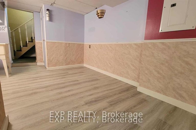 28390177/149-crerar-avenue/carlington/ottawa/ontario/K1Z7P4_15