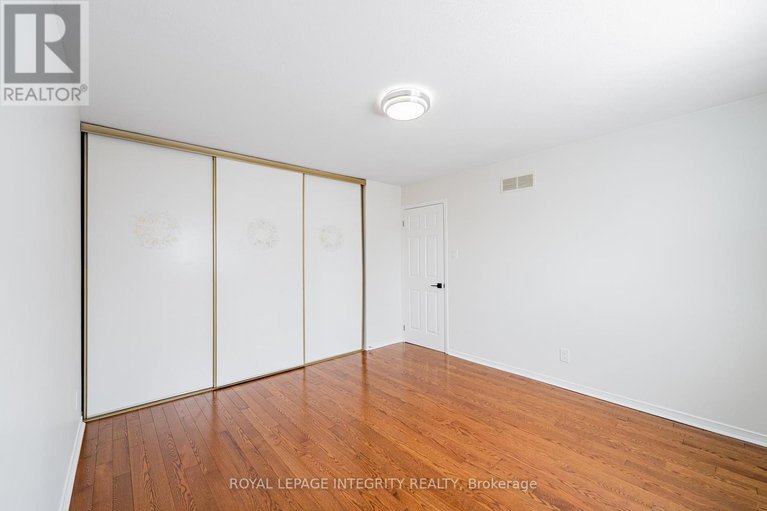 29486771/559-arc-en-ciel-street/fallingbrookgardenway-south/ottawa/ontario/K4A3J1_31