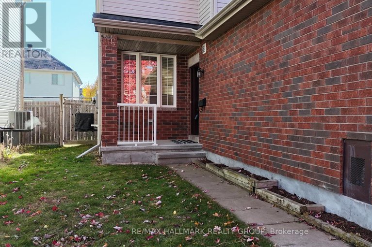 29047464/992-klondike-road/morgans-grantsouth-march/ottawa/ontario/K2K0C3_2