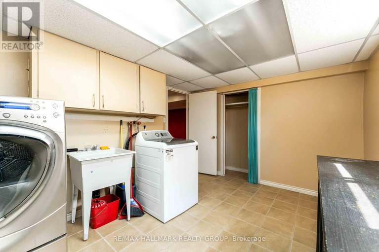 28737782/1921-navaho-drive/bel-air-heights/ottawa/ontario/K2C0T5_36