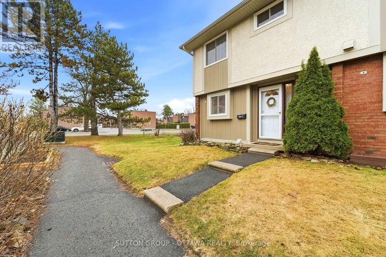 29617710/3907e-old-richmond-road/arbeatha-park/ottawa/ontario/K2H8T8_1