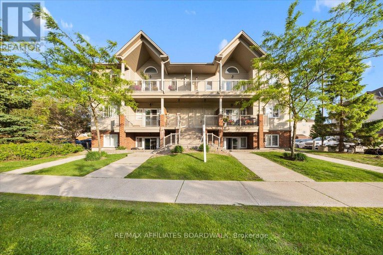 28353467/i-241-crestway-crescent-drive/barrhaven-east/ottawa/ontario/K2G0A9_1