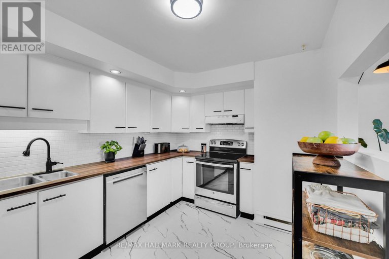 28934714/3-5-timberview-way/westcliffe-estates/ottawa/ontario/K2H9M6_23