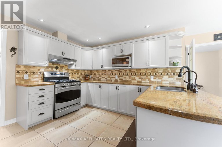 28985818/14-panandrick-view-drive/rural-kanata-central/ottawa/ontario/K2W1A5_13