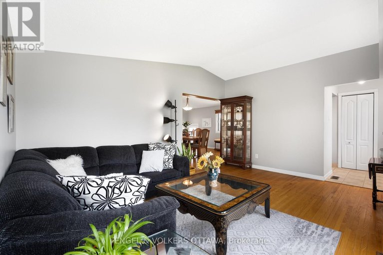 29680502/1004-pleasant-park-road/elmvale-acresurbandale/ottawa/ontario/K1G2A1_10
