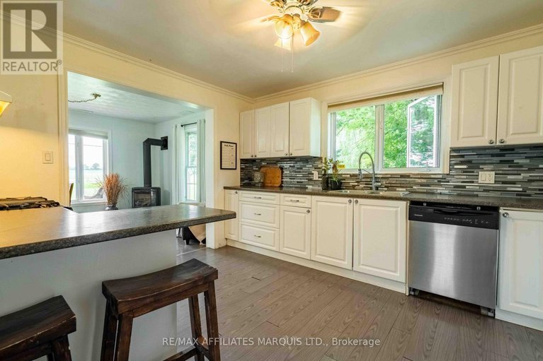 28564851/5042-johnson-road/south-glengarry-charlottenburgh-twp/south-glengarry/ontario/K0C2J0_17