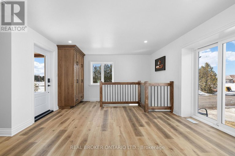 29434200/10969-gilmour-road/south-dundas-matilda-twp/south-dundas/ontario/K0C1C0_8