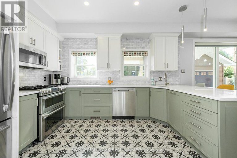 28886608/104-byron-avenue/ottawa-west/ottawa/ontario/K1Y3J2_13