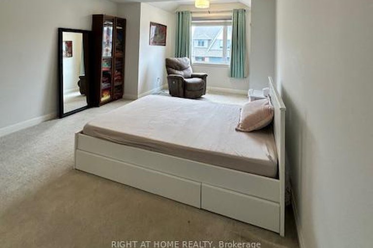 29165103/26-stanhope-court/stonebridge/ottawa/ontario/K2J6S2_24