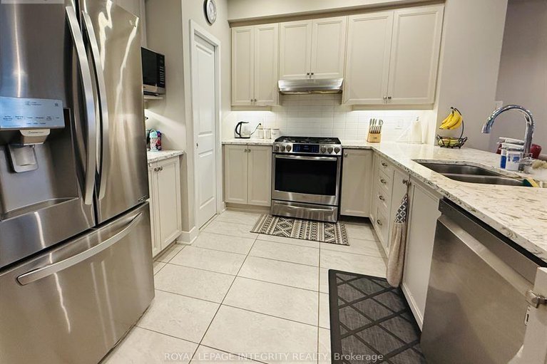 28954016/550-borbridge-avenue/riverside-southgloucester-glen/ottawa/ontario/K4M0H9_9