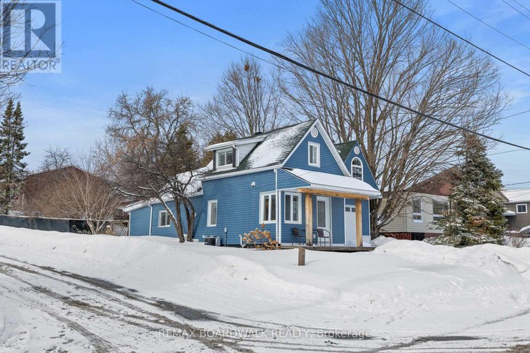 29404062/216-augusta-street/almonte/mississippi-mills/ontario/K0A1A0_4