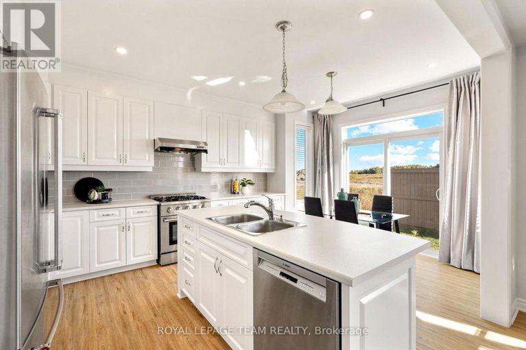 28951687/303-sweetclover-way/avalon-west/ottawa/ontario/K4A1E5_9