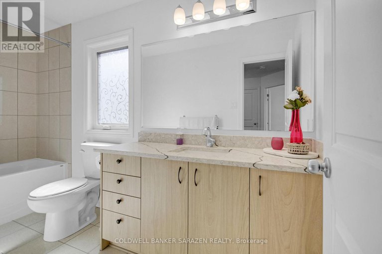 29123804/652-decoeur-drive/avalon-west/ottawa/ontario/K4A1G4_25