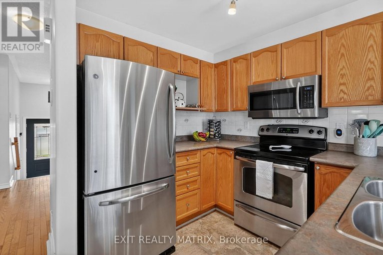 29656058/292-stiver-street/village-of-russell/russell/ontario/K4R1G8_10