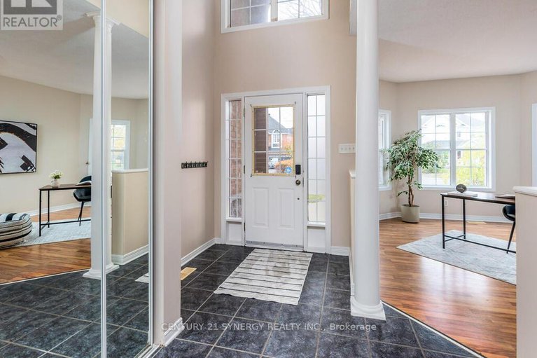 29081852/34-eliza-crescent/stittsville-south/ottawa/ontario/K2S2A3_4