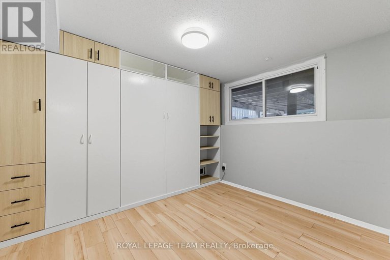 28916285/1856-playfair-drive/playfair-park/ottawa/ontario/K1H5S1_39