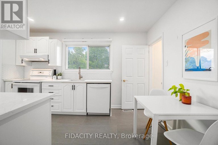 28372915/2147-iris-street/bel-air-park/ottawa/ontario/K2C1B4_11