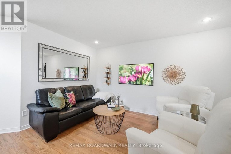 29595630/1600-henri-lauzon-street/chapel-hill/ottawa/ontario/K1C7R6_7