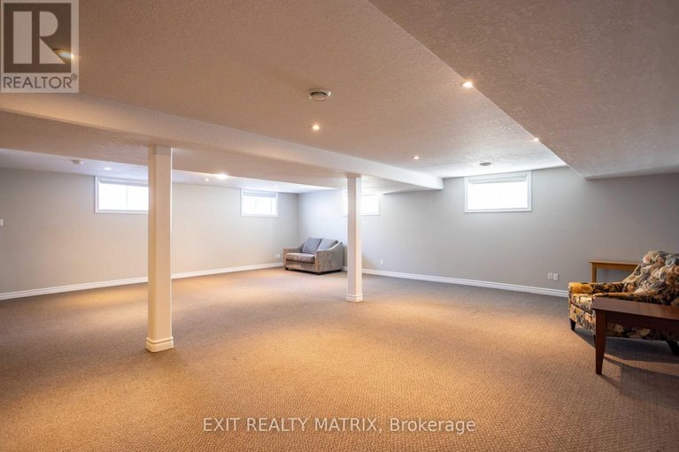 29420429/2127-kingsley-street/clarencerockland-twp/clarence-rockland/ontario/K0A1E0_31