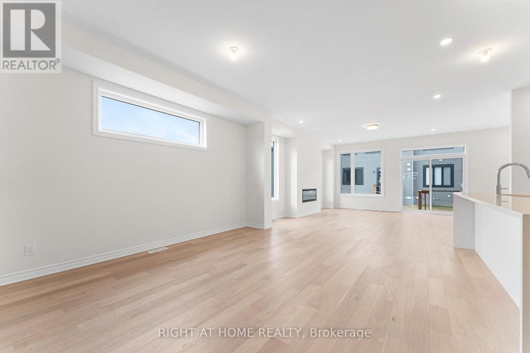 28522012/118-lumen-place/orleans-village/ottawa/ontario/K1W0S9_12