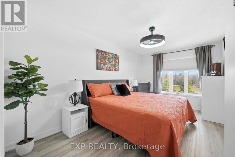 29674701/2114-312-masters-lane/town-of-rockland/clarence-rockland/ontario/K4K0L3_4