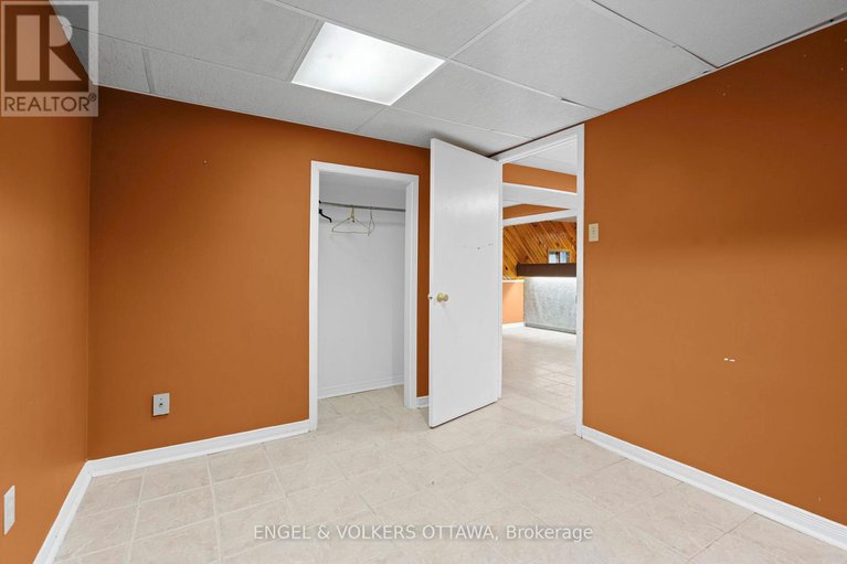 29229487/17-ballantrae-way/glencairnhazeldean/ottawa/ontario/K2L1N3_30