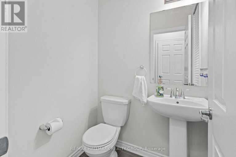 28653089/716-summergaze-street/emerald-meadowstrailwest/ottawa/ontario/K2M0L4_18