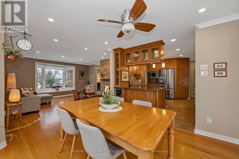 29559771/2691-colman-street/riverside-park/ottawa/ontario/K1V8J7_8