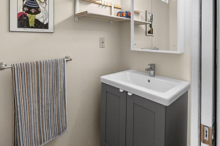 29617139/424-lochaber-avenue/westboro-west/ottawa/ontario/K2A0A6_43