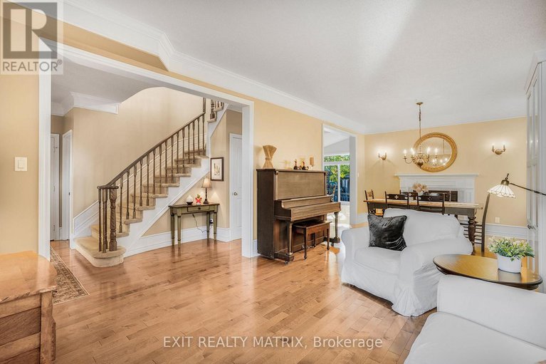 28998759/928-scala-avenue/notting-hillsummerside/ottawa/ontario/K4A5E1_6