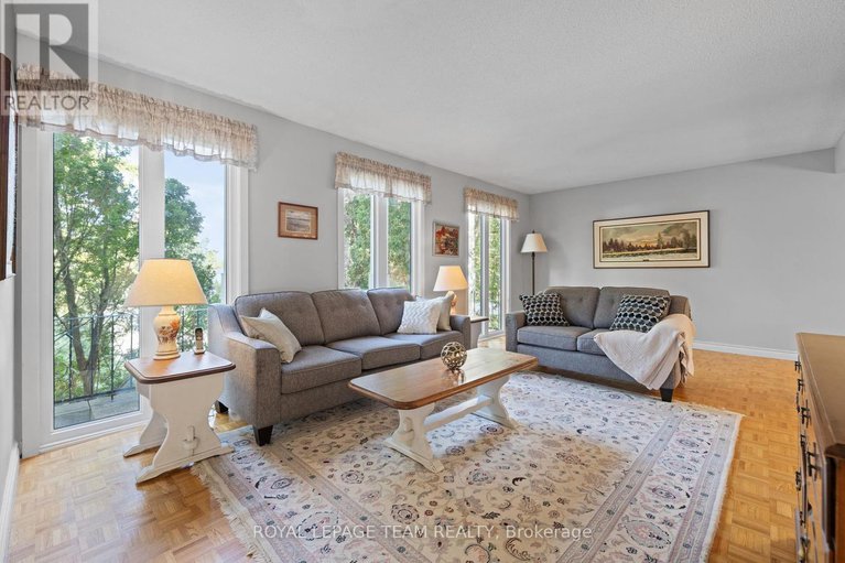 28900932/2486-regina-street/lincoln-heights/ottawa/ontario/K2B6X5_7